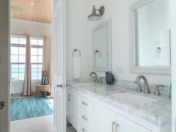 Luxurious Oceanfront Villa in Exuma - Perfect Island Retreat